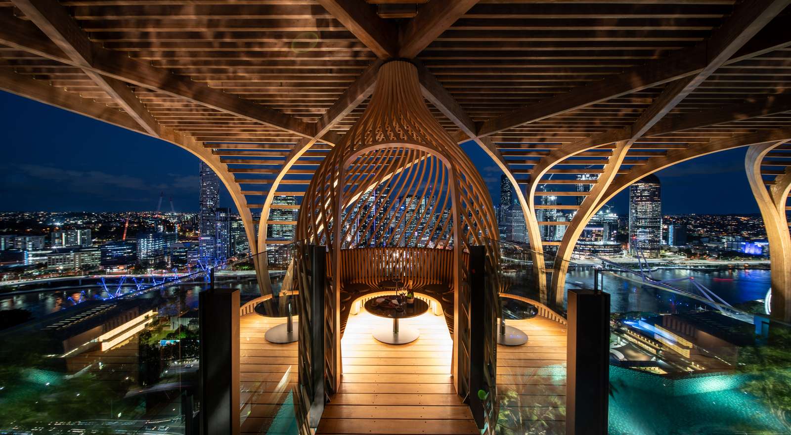 HIA award-winning apartment complex Upper House, by Aria Property Group, featuring spectacularly-styled Brisbane CBD views from its two-level roof garden and poolside entertainment areas.