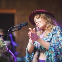 Meredith Walsh FlowJam Festival founder and organiser in the US. Meredith Walsh Flow Jam Festival organiser