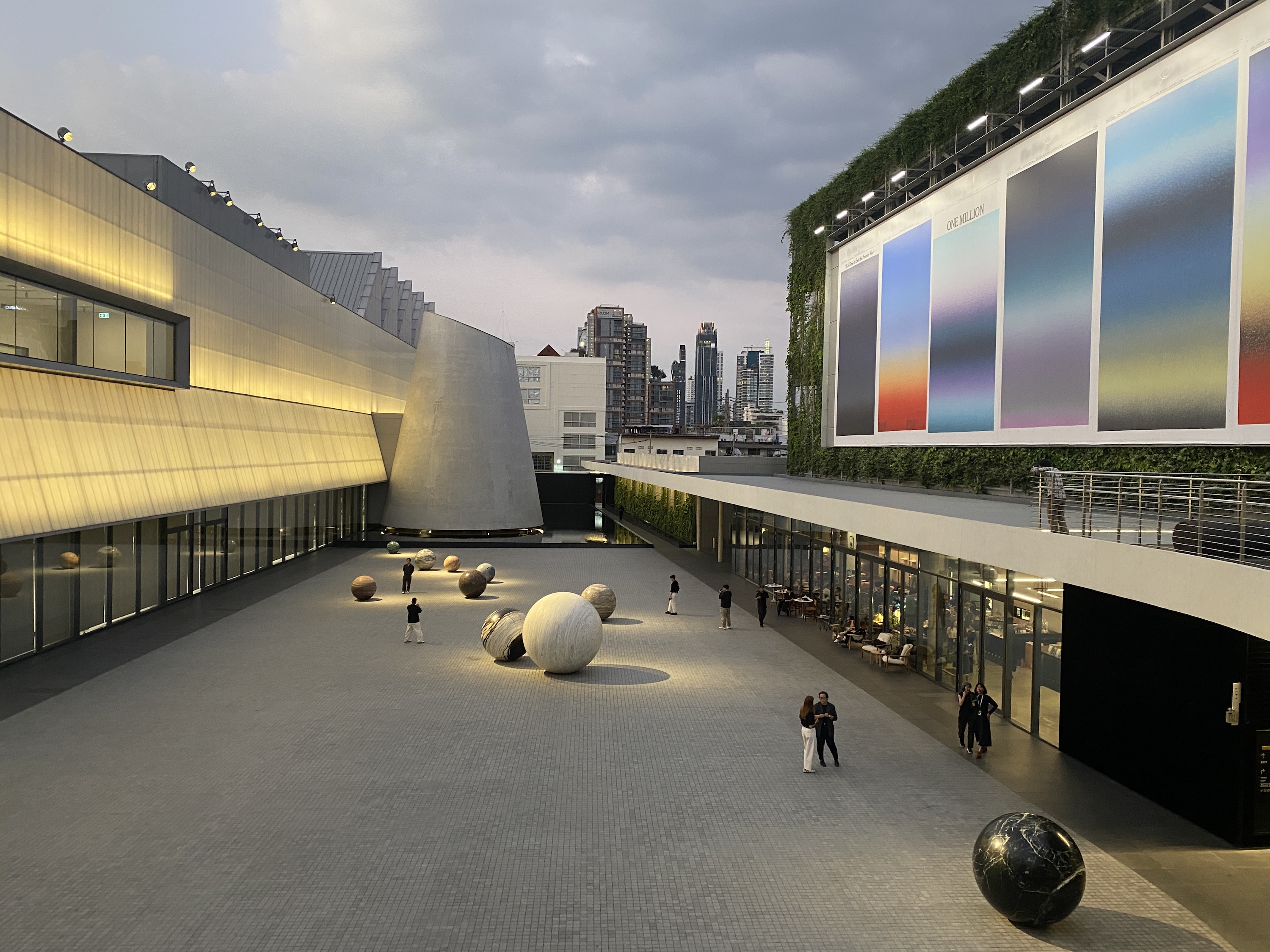 Dib Bangkok exterior.