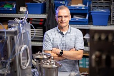Colin Wood Dr is leading CSIROs new carbon capture laboratory in Perth