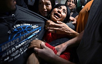 Title: ICE Arrests at New York CourtCredit: &copy; Carol Guzy, ZUMA Press, iWitness, for Miami HeraldCaption: ​​&ldquo;Please understand we are coming here for a better opportunity, not just for ourselves, but for our children,&rdquo; said Cocha, after her husband, Luis, was detained by ICE agents following an immigration court hearing at the Jacob K. Javits Federal Building. Luis, an Ecuadorian migrant whom his family says has no criminal record, served as the household&rsquo;s sole provider. This photograph, taken inside one of the few US federal buildings where photographers were granted access, captures a harrowing moment: a family separated by the state. What Carol Guzy has documented is not an isolated instance, but a policy indiscriminately applied to people who arrive for hearings in good faith. Cocha and their three children &ndash; ages seven, 13, and 15 &ndash; were left inconsolable, facing immediate financial hardship and profound emotional trauma. In a democracy, the camera&rsquo;s presence in that hallway is an essential witness to a policy that has turned courthouses into sites of shattered lives.Story: In 2025, shifts in US immigration policy transformed courthouses into focal points for mass deportation efforts by US Immigration and Customs Enforcement (ICE). Masked ICE agents detained undocumented migrants immediately following their hearings, often leading to deeply traumatic family separations. These aggressive tactics, coupled with severely overcrowded and unsanitary conditions at the 10th-floor holding facility in the Jacob K. Javits Federal Building in New York, prompted fierce public protests, class-action lawsuits, and the arrest of local elected officials demanding accountability.